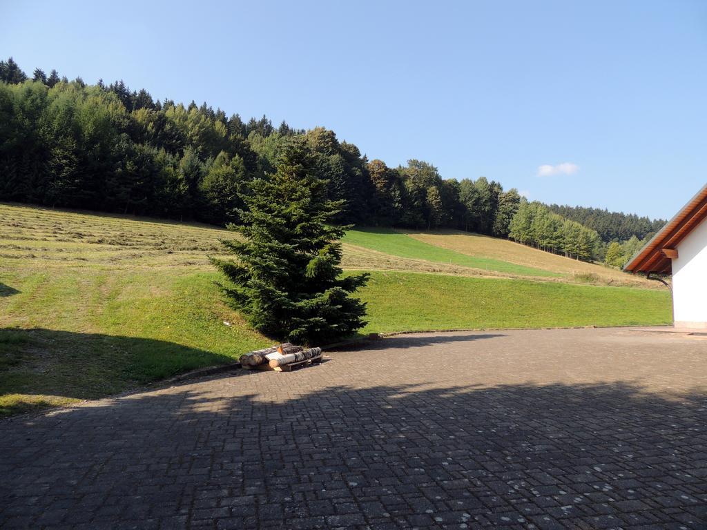 Gaestehaus Am Hirtenberg 브라이텐브룬 외부 사진