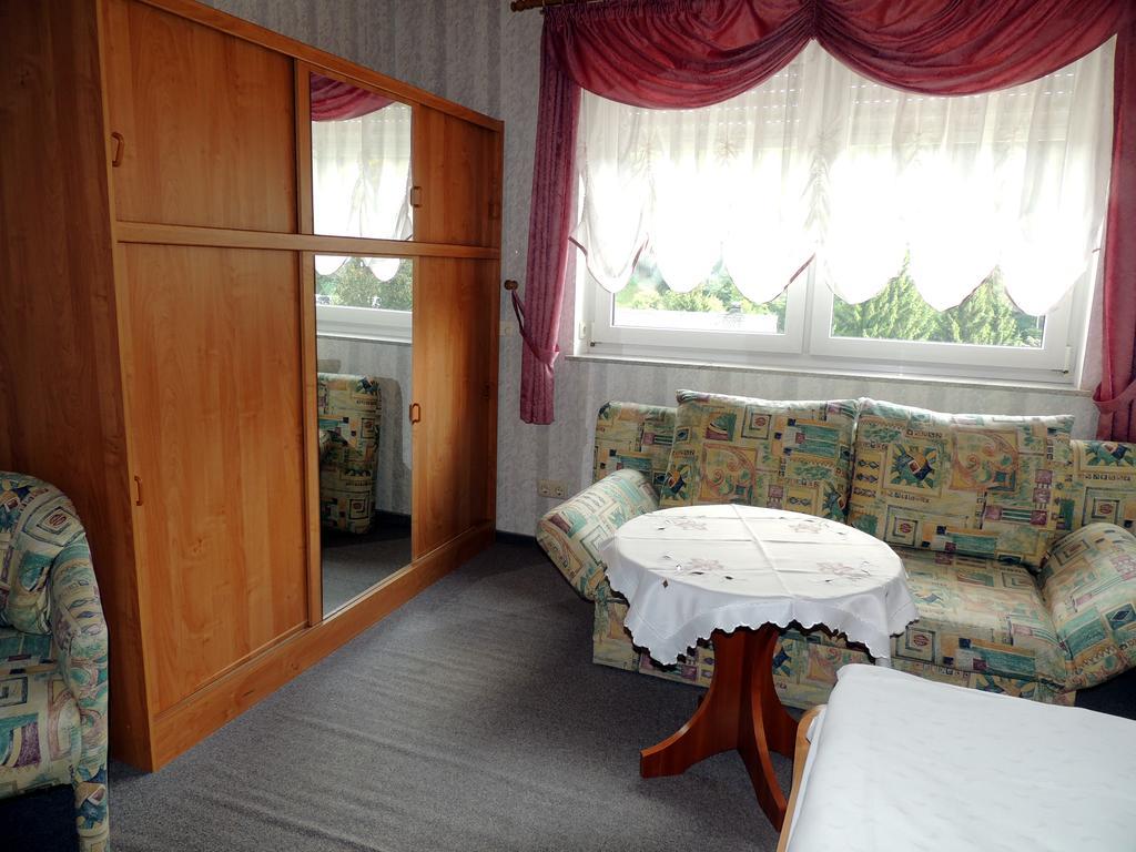 Gaestehaus Am Hirtenberg 브라이텐브룬 외부 사진