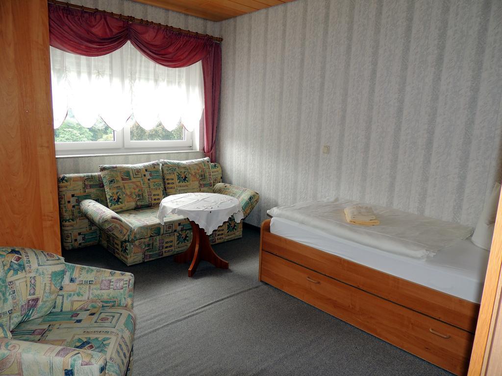 Gaestehaus Am Hirtenberg 브라이텐브룬 외부 사진