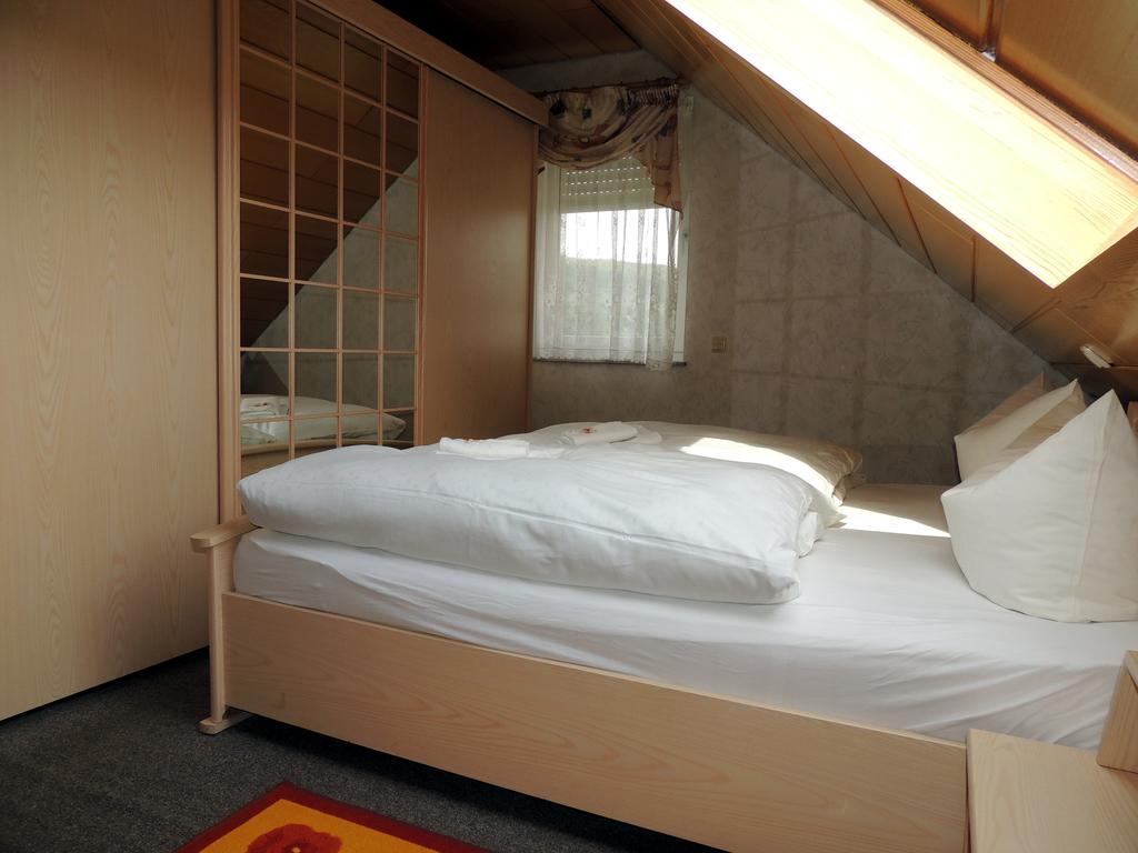 Gaestehaus Am Hirtenberg 브라이텐브룬 외부 사진